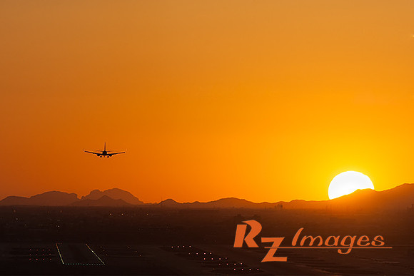 Passenger Landing at Sky Harbor Int. Airport.