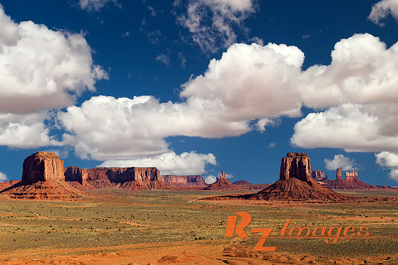Monument Valley from Artist's Point, Arizona.